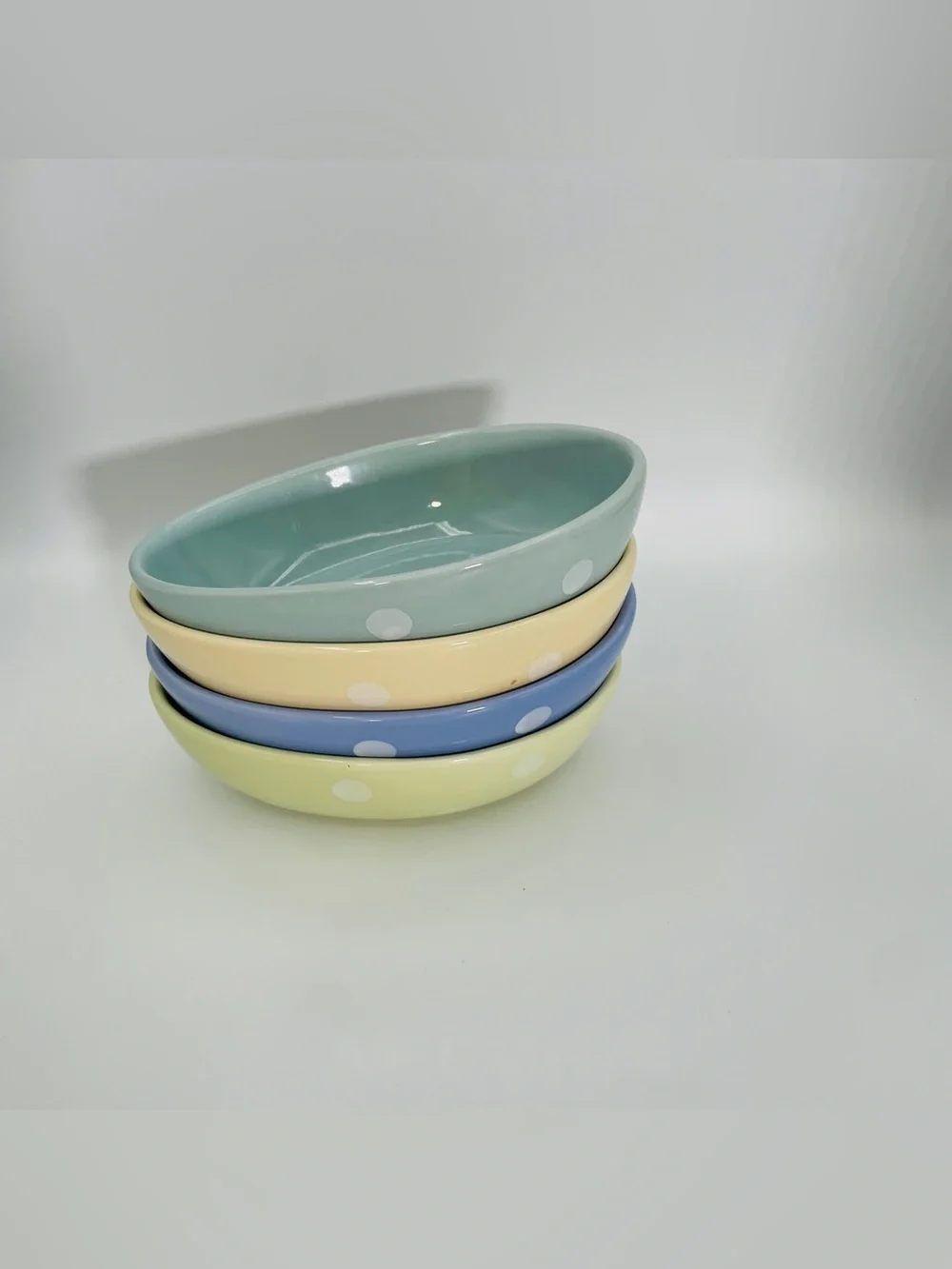 William Sonoma Set of 4 Pastel Polka Dot Ceramic Cereal Soup Bowls 6”